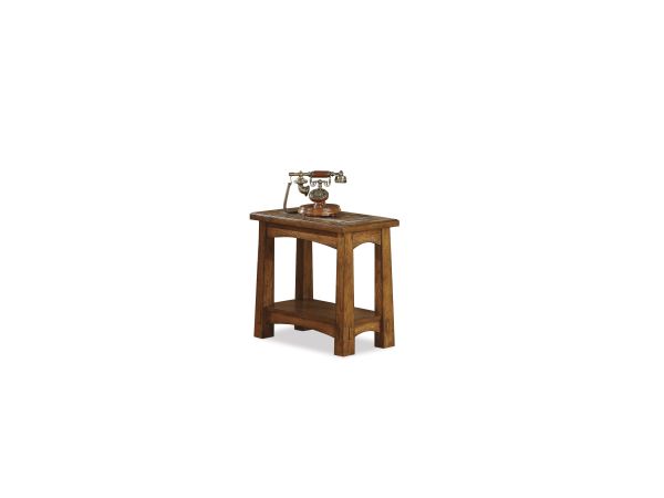 Craftsman Home Chairside Table in Americana Oak