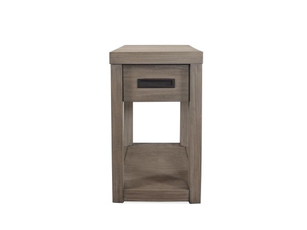 Riata Gray Chairside Table in Gray Wash