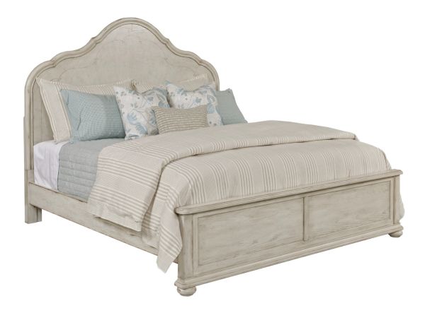 Cambric Vignett Panel Bed in Crème